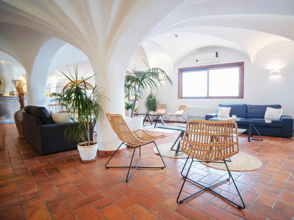 Hotel Pedra Santa Baja Sardinia Exteriör bild